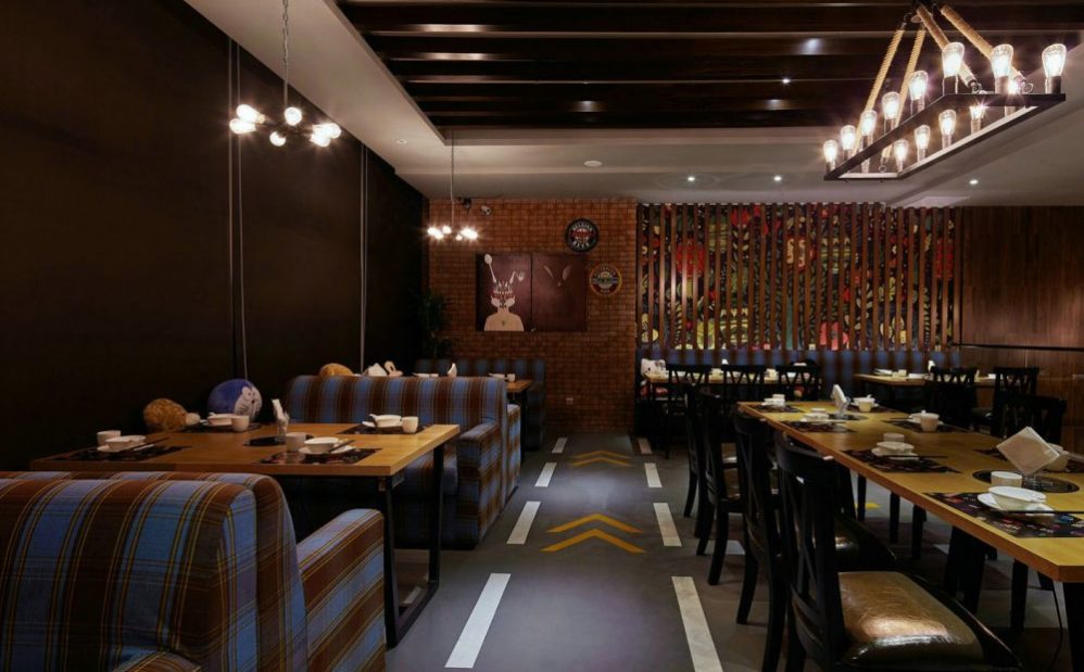 餐厅2 山林烤吧昆明餐厅装修_餐厅2