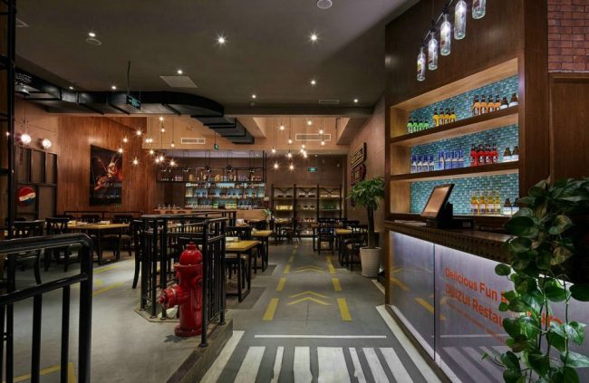 山林烤吧昆明餐厅装修_餐厅1