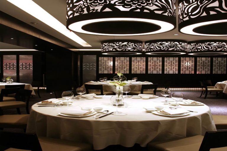 餐厅装修中式屏风隔断