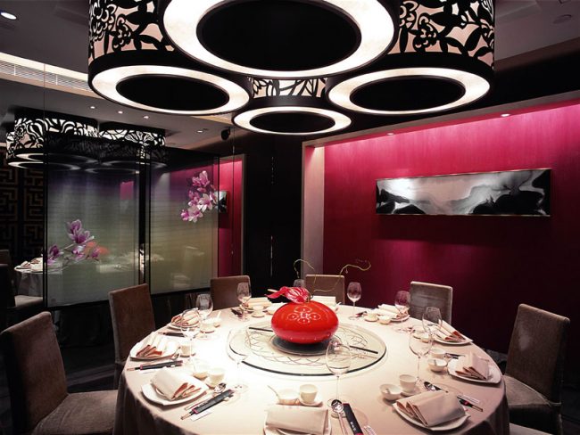 餐厅装修_墙面红色漆