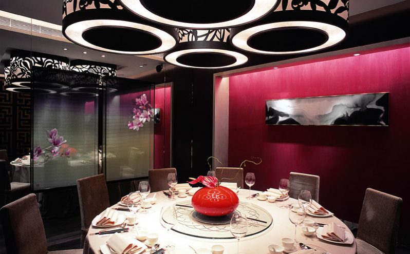 餐厅装修_墙面红色漆