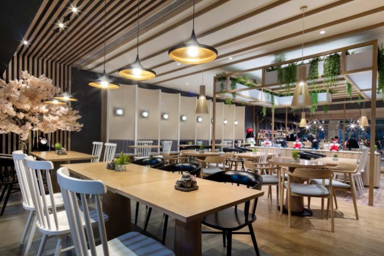 本昌餐饮装修就餐区 (1)