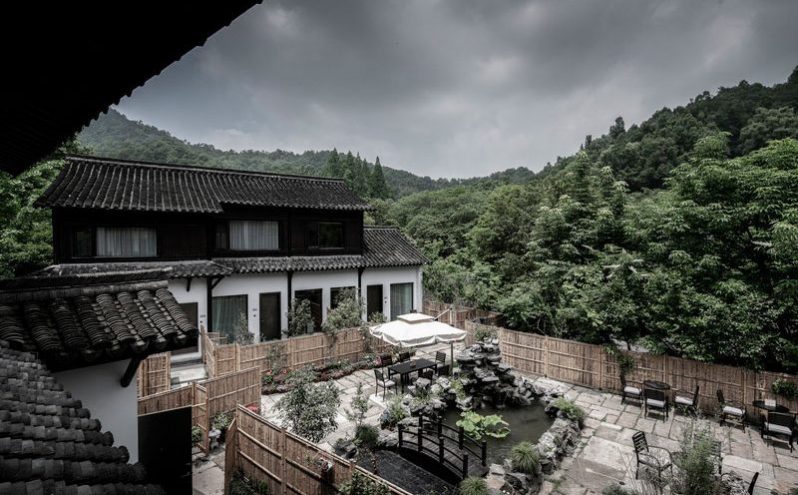 云南昆明呈贡区新中式民宿酒店设计外观效果图