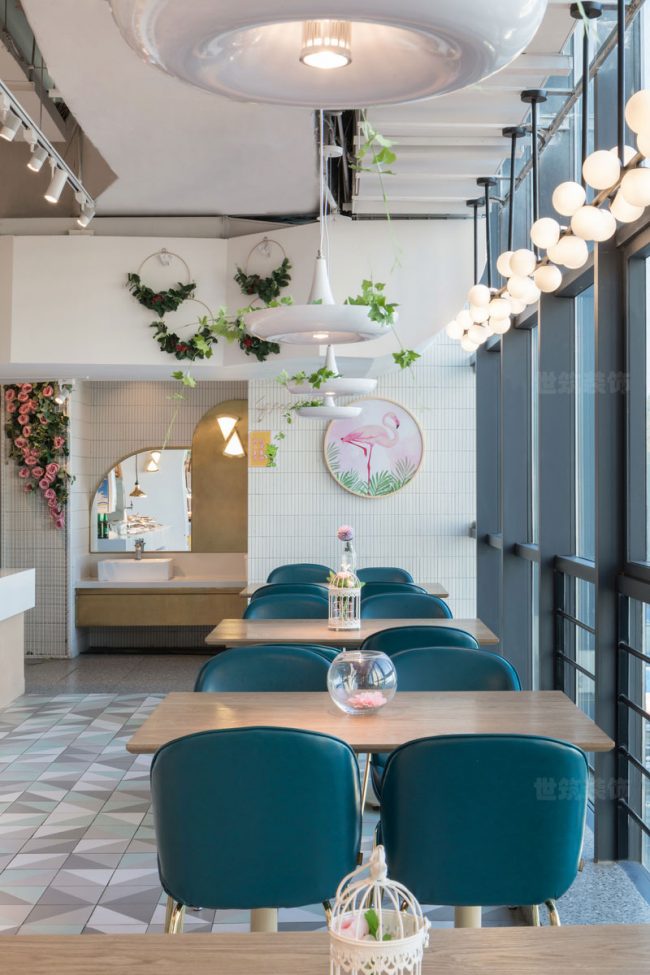 北欧轻奢风餐厅装修图