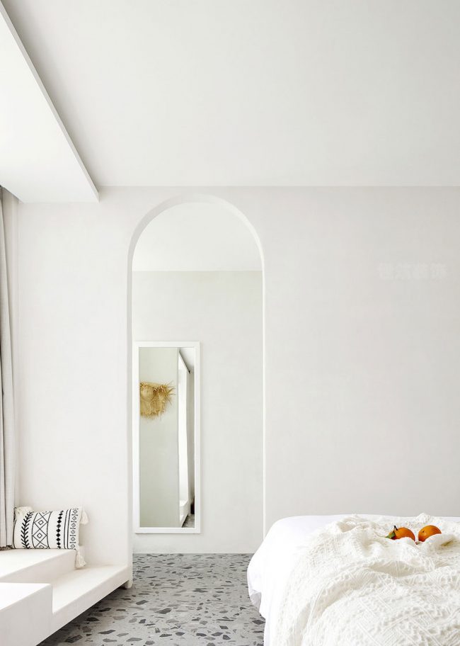 白色风格的酒店客房设计