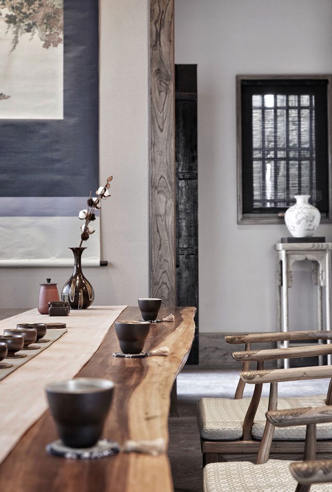 茶室的整木大板茶桌