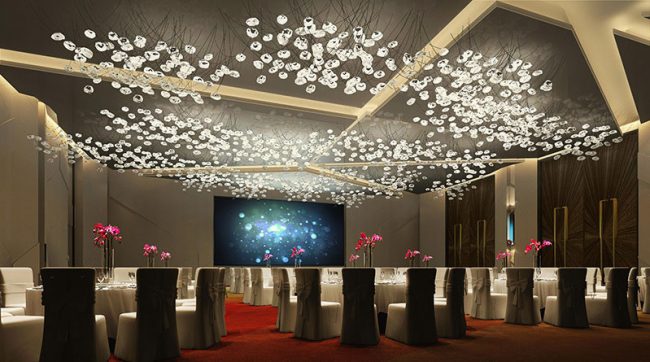 餐厅顶面的艺术吊灯