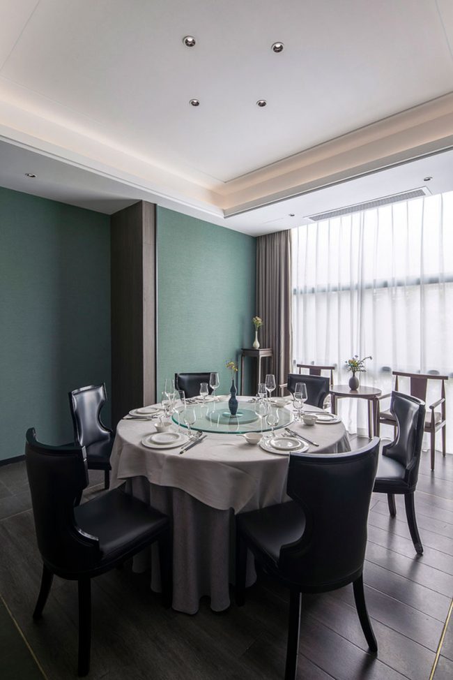 餐厅绿色墙面装饰