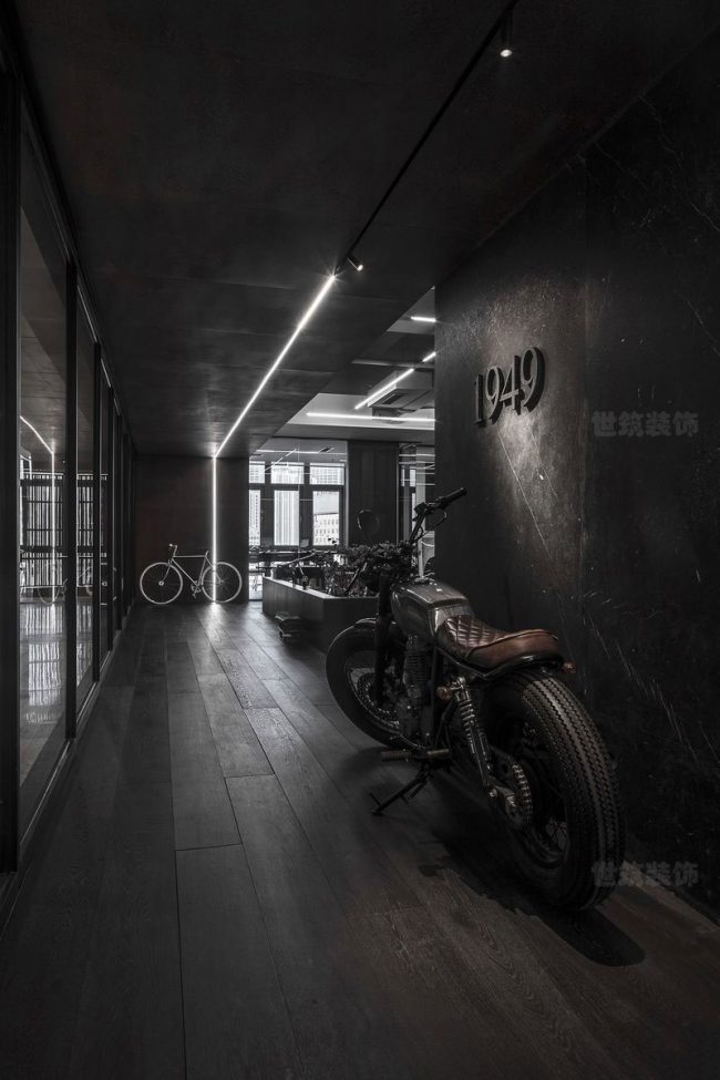 工业风办公室前廊走道装修图