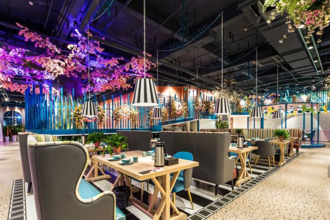 花园式餐厅装修图