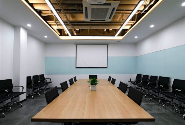 简易的会议室装修图