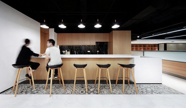 木饰面吧台效果