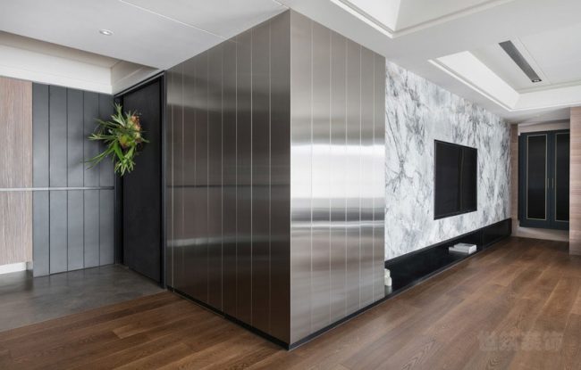 轻奢现代风家居空间电视背景墙装修图