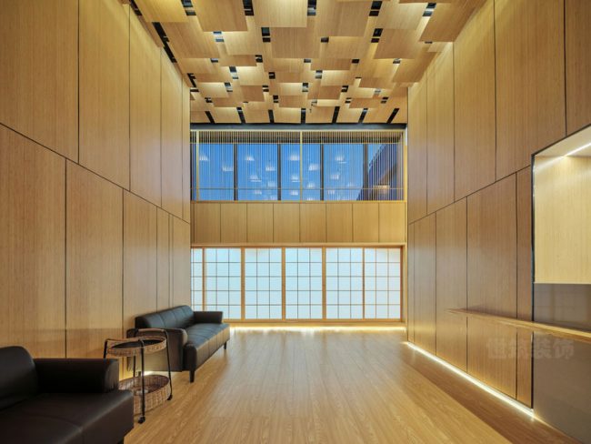 日式风格餐厅过道空间装修图