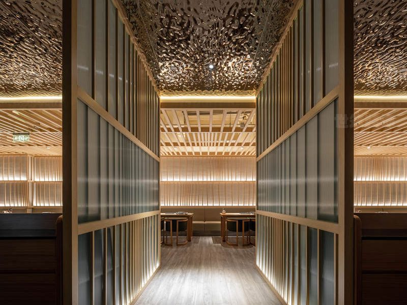 日式轻奢风餐厅装修图