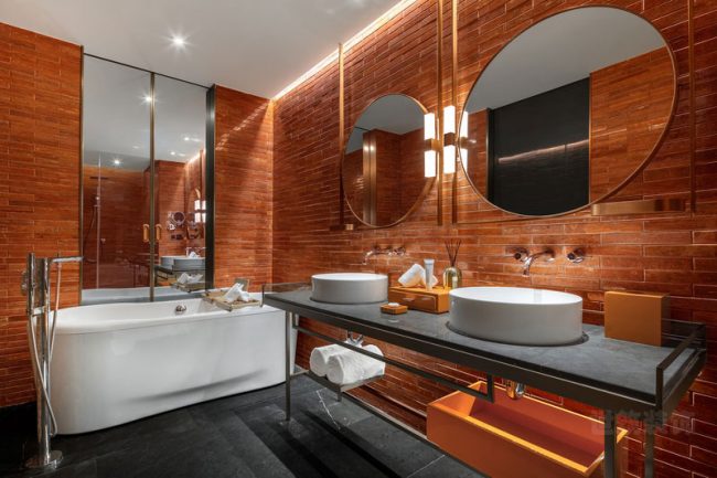 卫生间红色墙面设计效果图