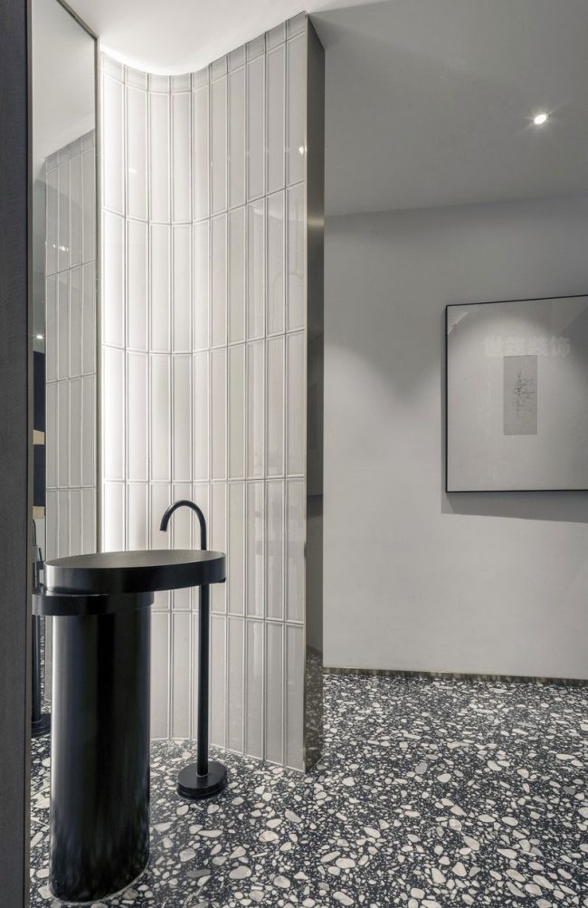 现代风格酒店空间主题套房洗手台区域装修图