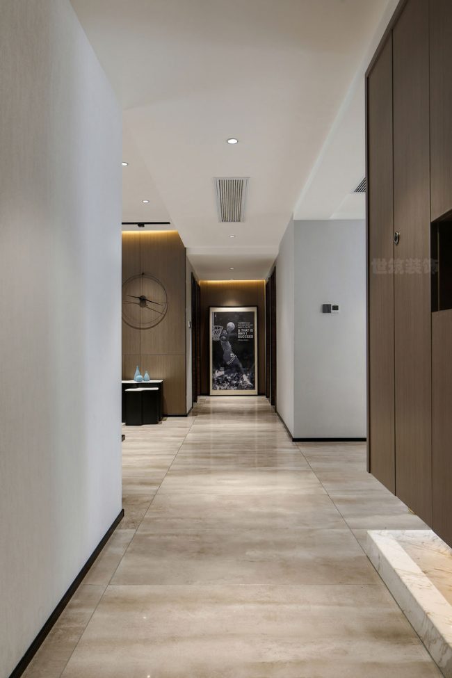 现代风格家居过道空间装修图