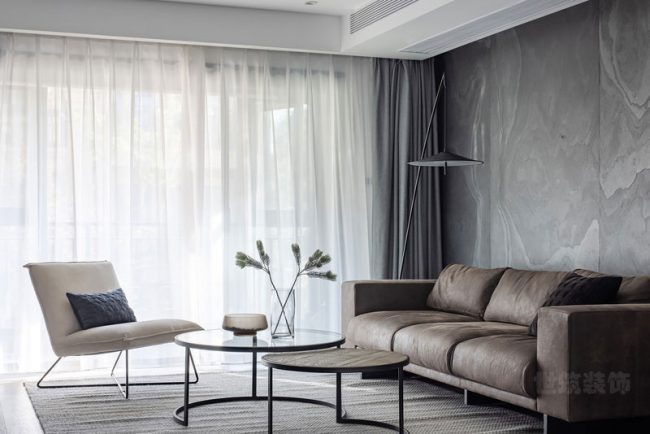 现代分割客厅灰色沙发背景墙