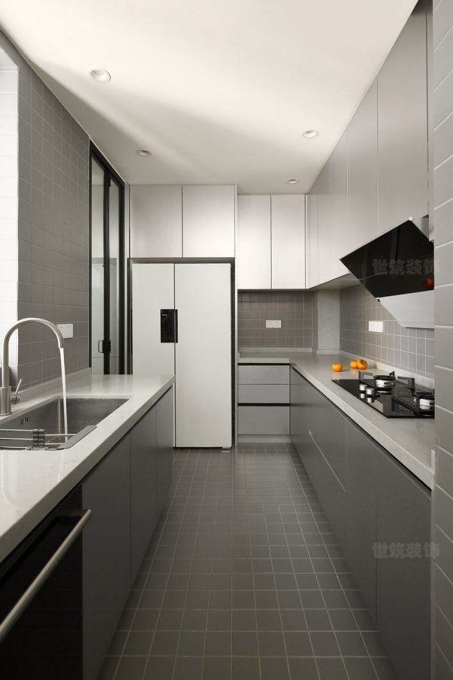 现代极简风家居厨房范围装修图