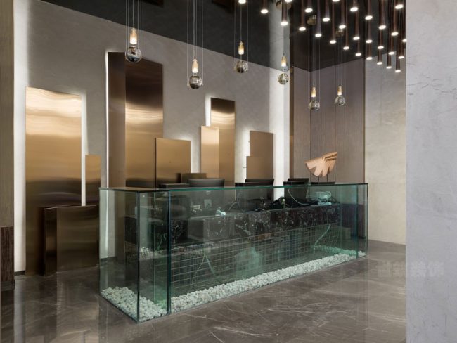 现代轻奢风办公室服务台装修图