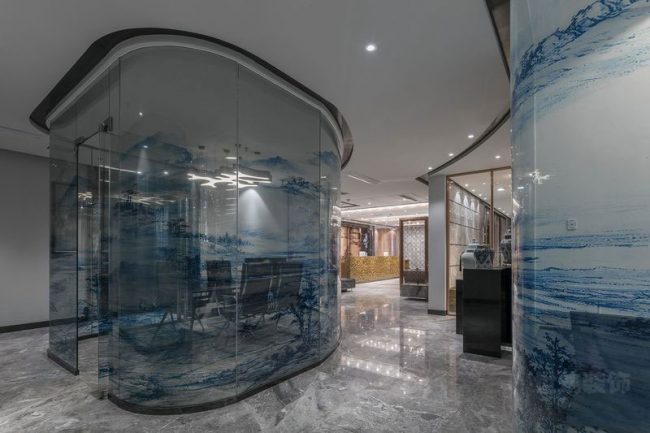 现代中式办公室玻璃房交流室装修图