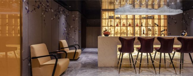 现代中式风酒吧空间装修图
