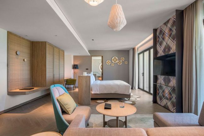 新中式度假酒店主题套房空间装修图