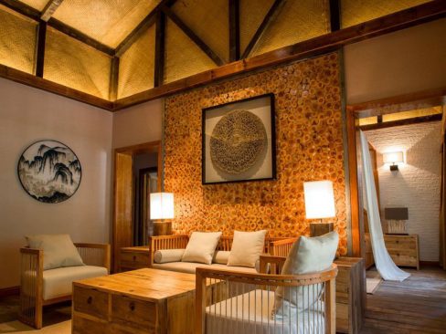 新中式风格度假酒店主题豪华套房装修图