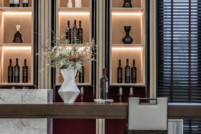 新中式酒店前台休闲区装修图