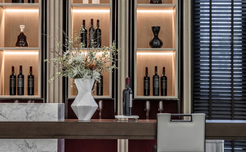 新中式酒店前台休闲区装修图