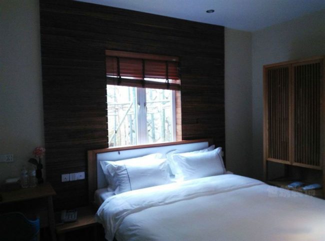 新中式民宿客房装修图