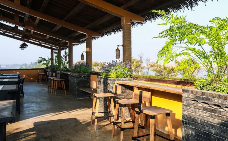 新中式民宿室外花园休闲吧台装修图