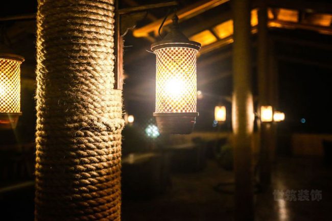 新中式文旅酒店室外走道夜景装修图