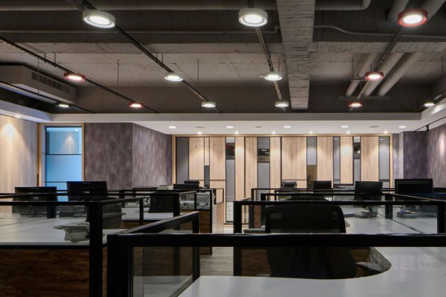 原水泥顶面的办公室