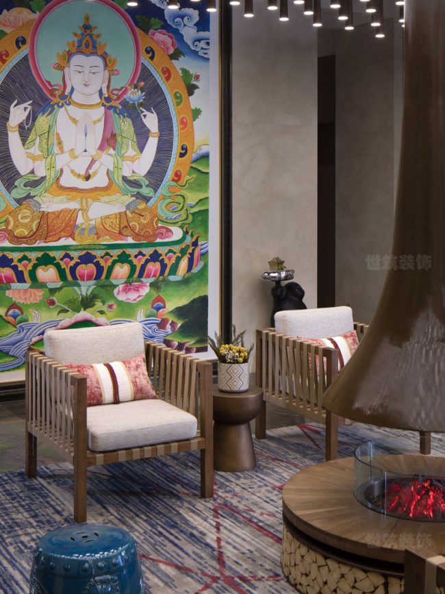 中式的单人木沙发