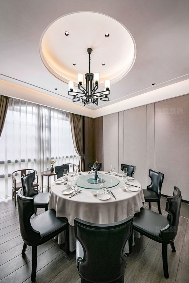 中式风格的餐厅包间装修图