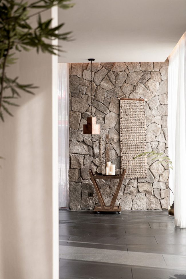 中式极简风办公室过道场景装修图