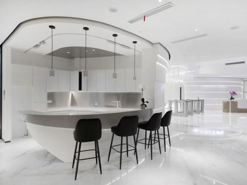 云南保山现代极简风办公室装修设计效果图吧台装修图