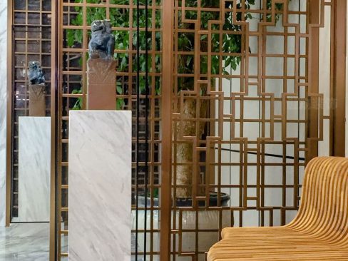 昆明中式风格大型办公室装修等候区效果图