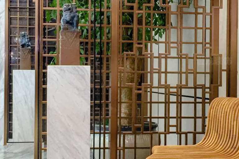 昆明中式风格大型办公室装修等候区效果图