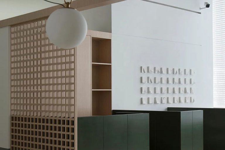 北欧工业风员工办公区装修图