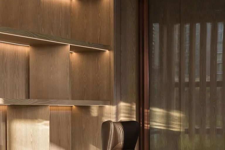 北欧轻奢风办公室总监办公区装修图