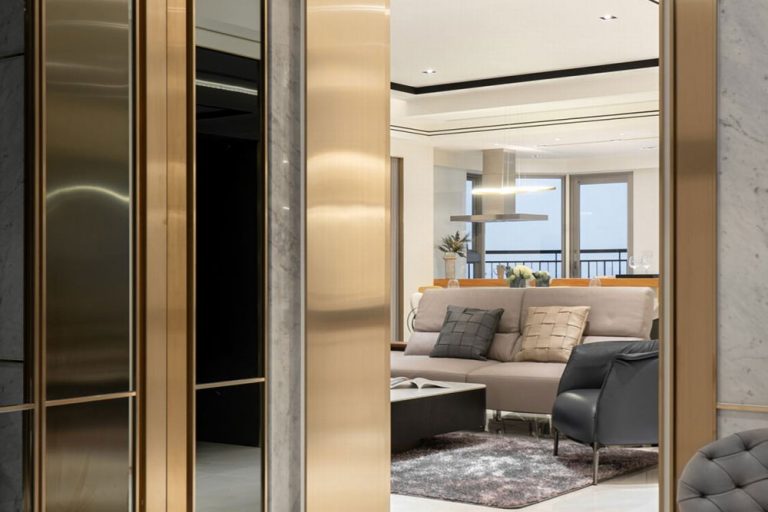 轻奢风格家居案例玄关过道效果图