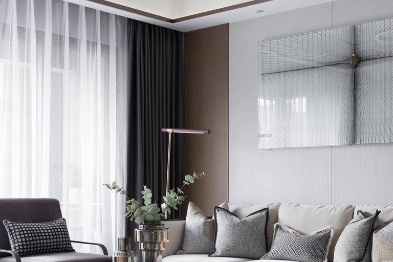 轻奢风格家庭住宅设计案例客厅效果图