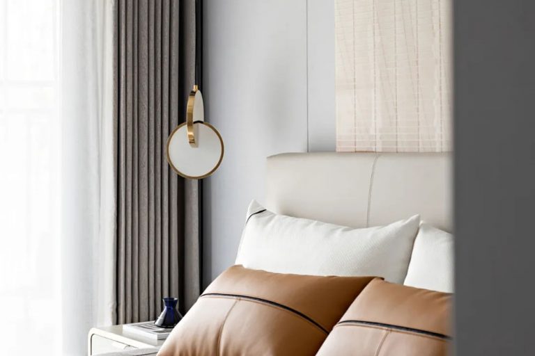 轻奢风格家装设计案例主卧效果图