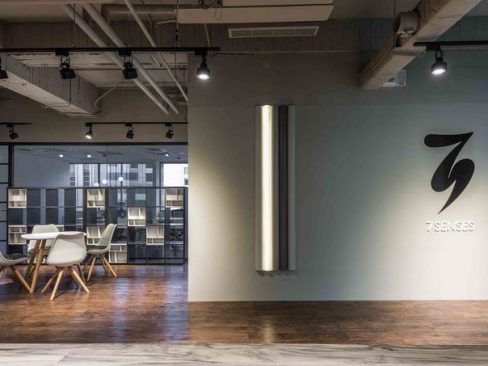 东川办公室接待区