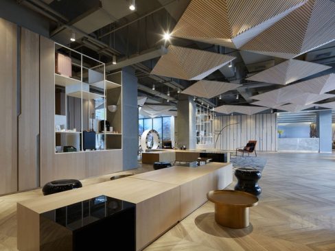 禄劝酒店大厅前台