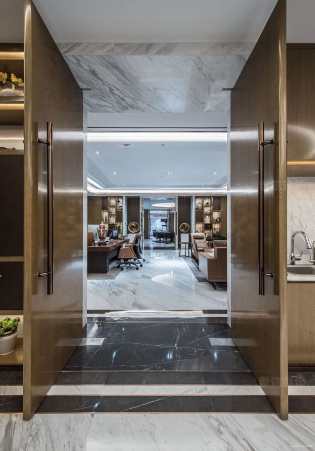 瑞丽办公室门厅