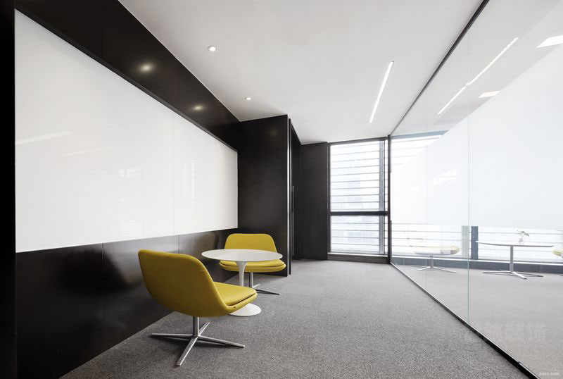 清新现代风的办公室装修设计柠檬黄休闲椅